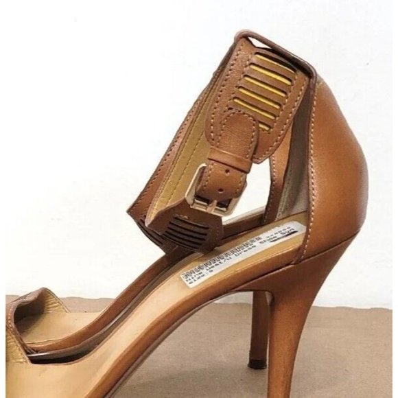Nine West Tan Heels with Gold Accents - Picture 8 of 11